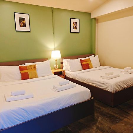 Ployburi Boutique Hotel Chanthaburi Esterno foto