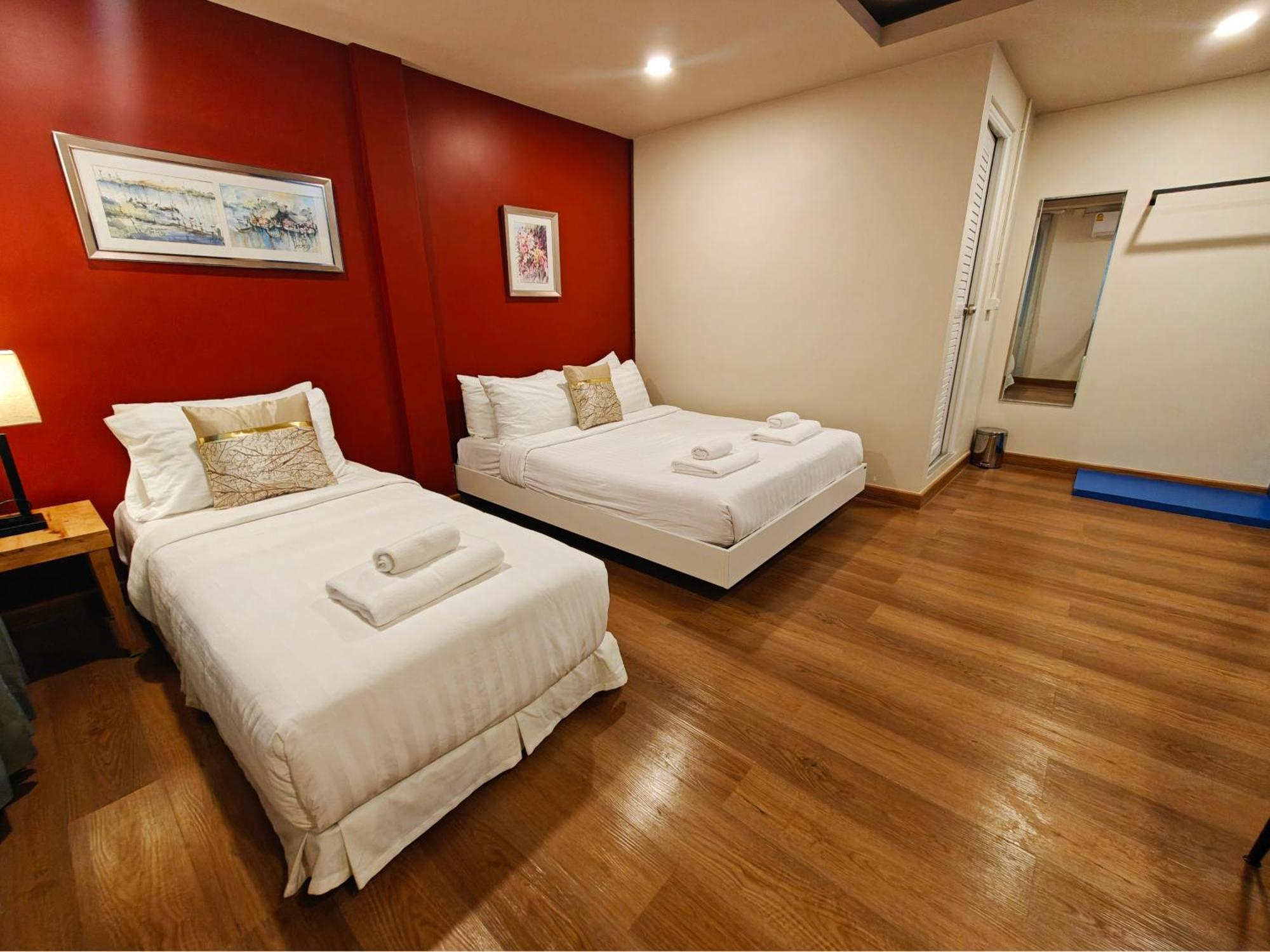 Ployburi Boutique Hotel Chanthaburi Esterno foto