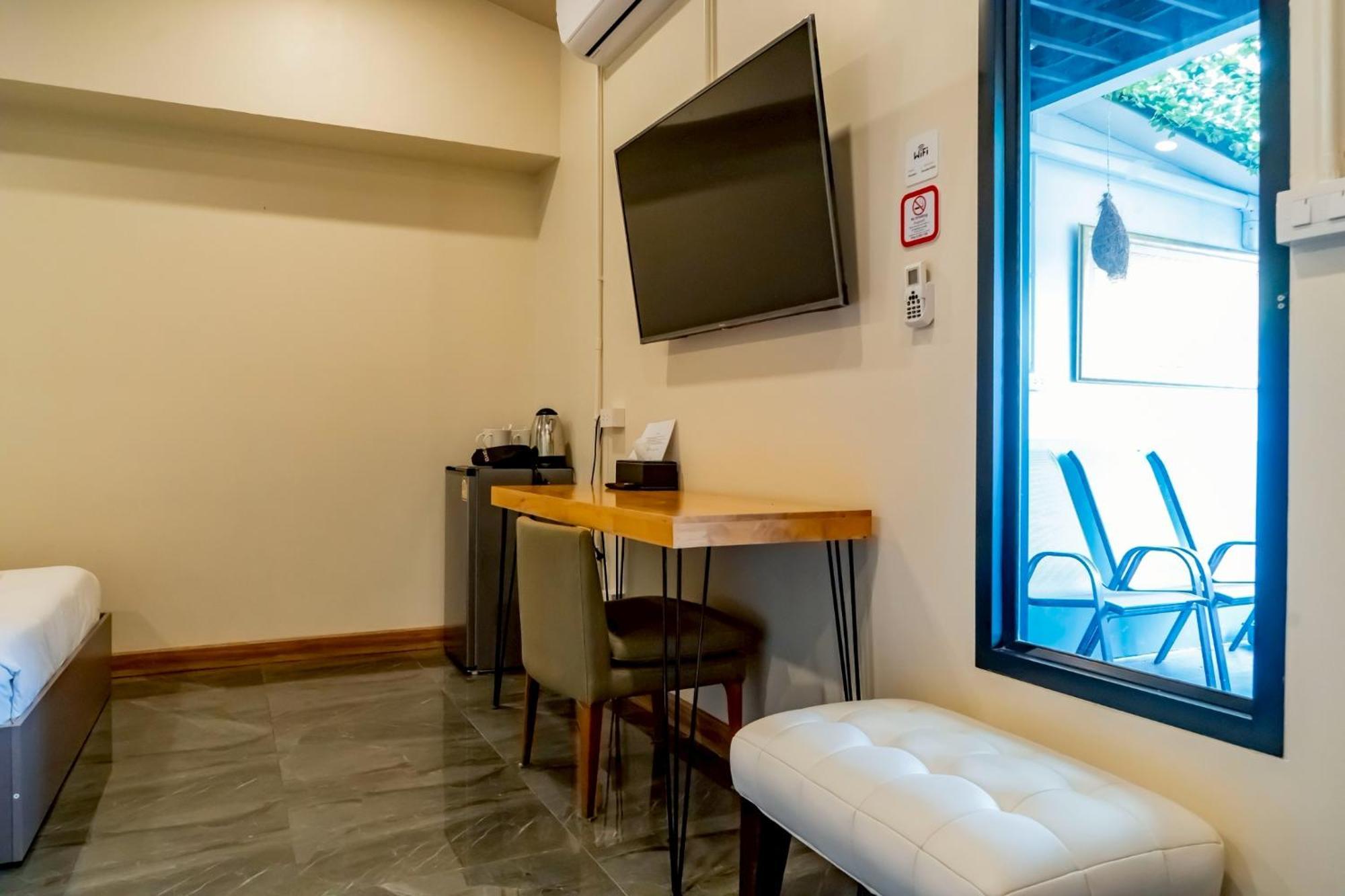 Ployburi Boutique Hotel Chanthaburi Esterno foto