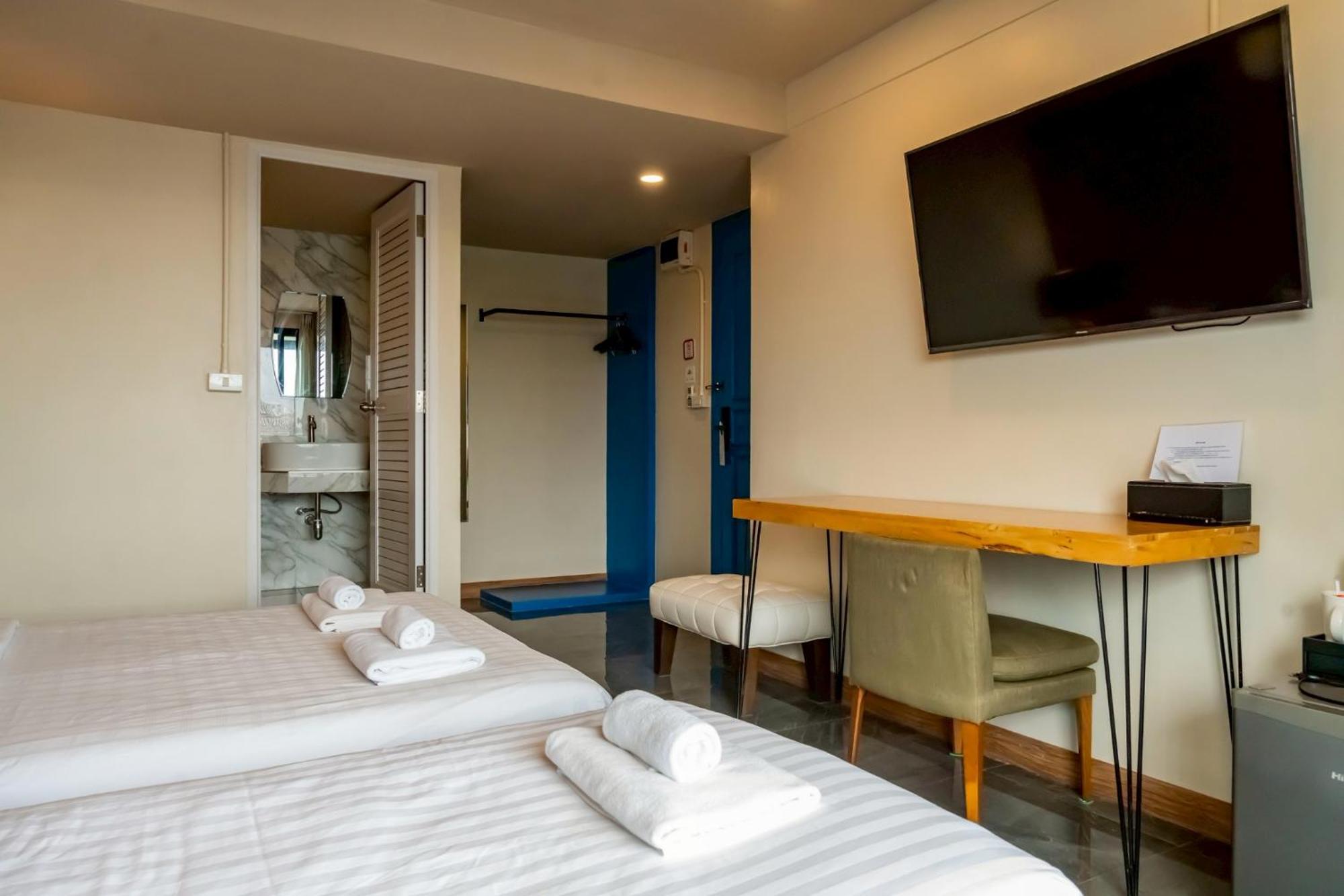 Ployburi Boutique Hotel Chanthaburi Esterno foto